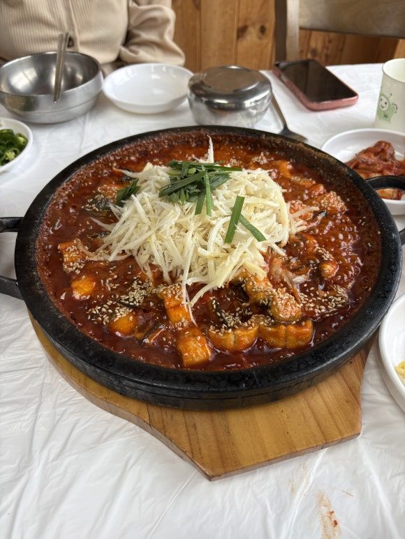🐟 남원 삼포가든 - 고추장 더덕 장어구이 한 상