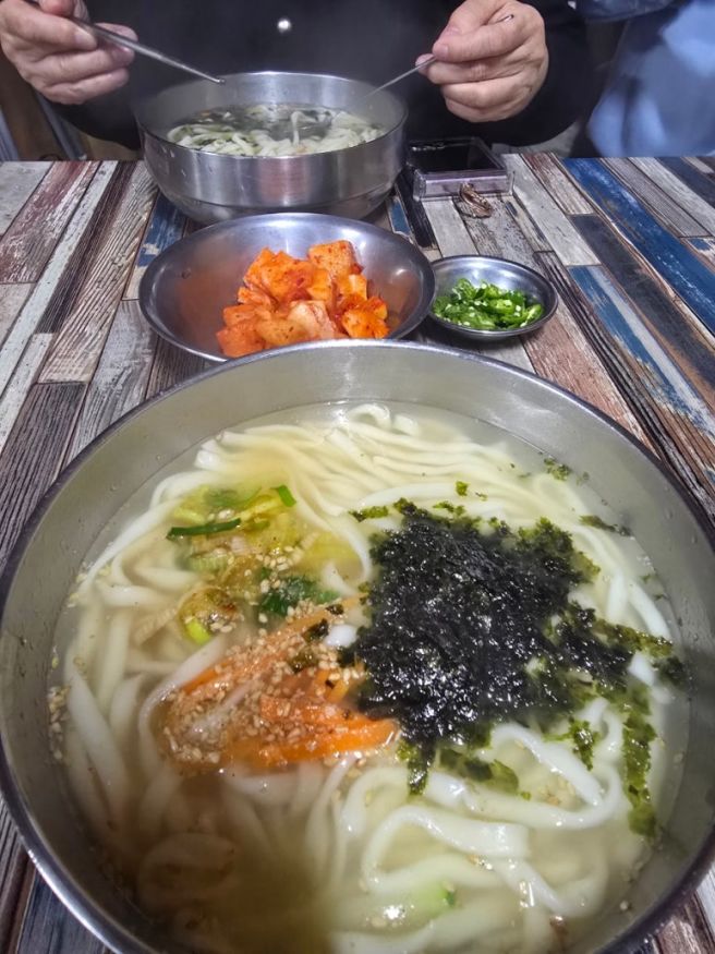 오천 "40년 전통 할매손칼국수"
