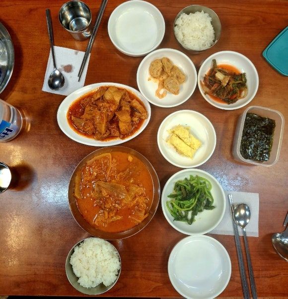 마포 공덕역 김치찌개 맛집 굴다리식당