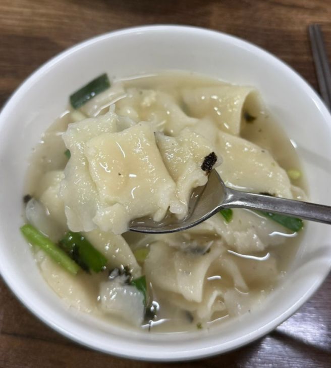 [서울 종로] 삼청동수제비 | 줄서서 먹는 미슐랭 수제비 감자전