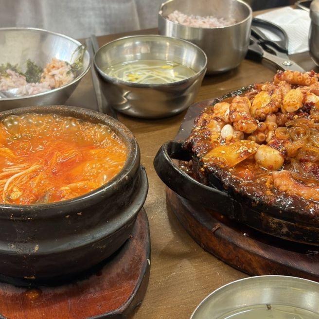 [대구] 동성로 돌판낙지볶음 순두부찌개까지 ｜ 신라식당 본점 솔직후기