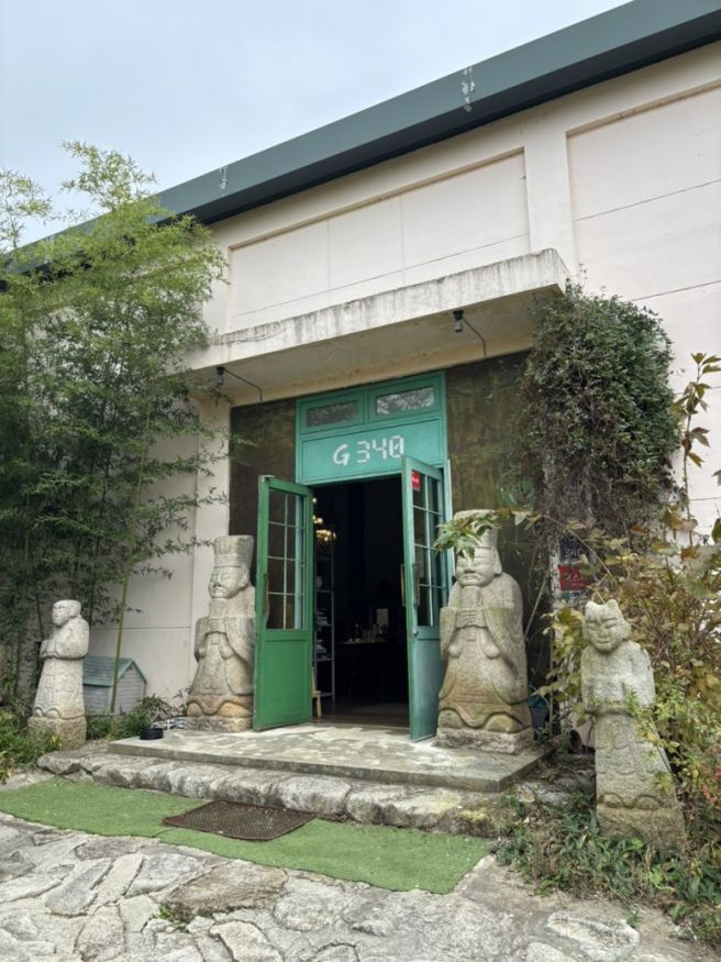 공주-부여 여행②-2 | 사랑나무 왕곰탕 카페단청