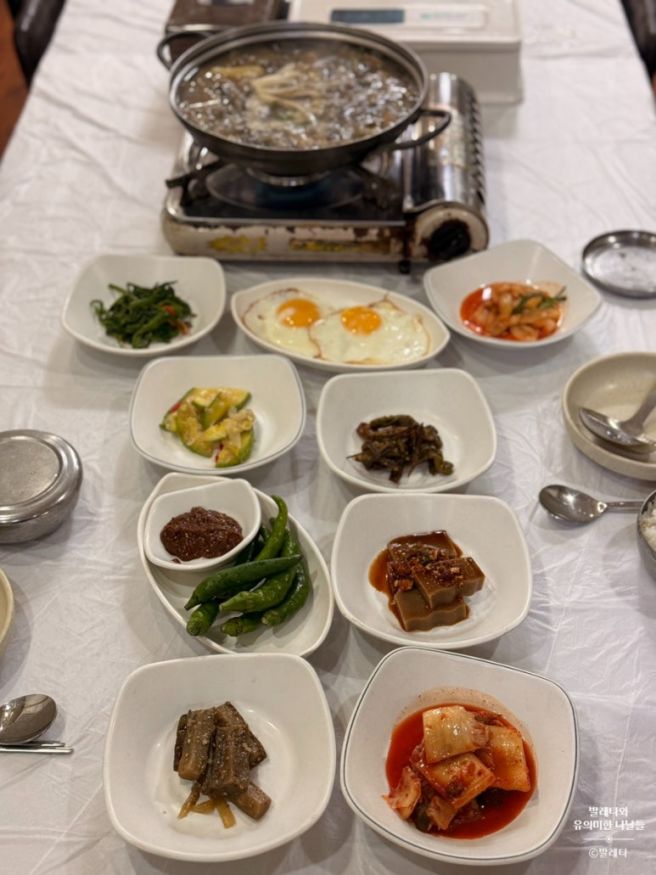 충북 보은 읍내 맛집 내돈내산 자연산 버섯찌개 코끼리식당