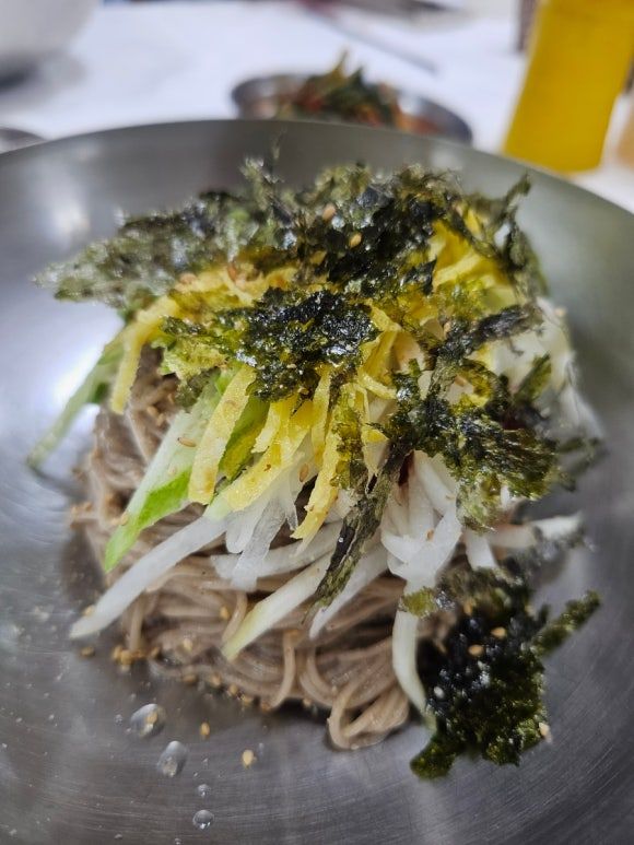 [홍천 맛집] 정겨운 노포 감성 가득, 원소리 막국수에서 즐긴 막국수와 감자전 솔직 후기!
