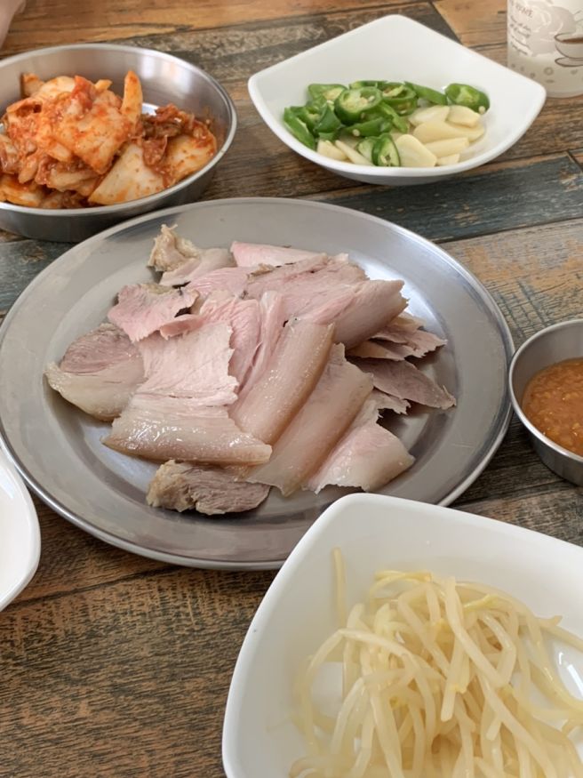 산동맛집 인덕칼국시 수육이대박