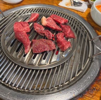 [평창 한우 맛집] 용평회관 오픈런 성공!| 예약방법| 웨이팅| 콜키지| 차돌박이 등심 내돈내산 솔직 후기