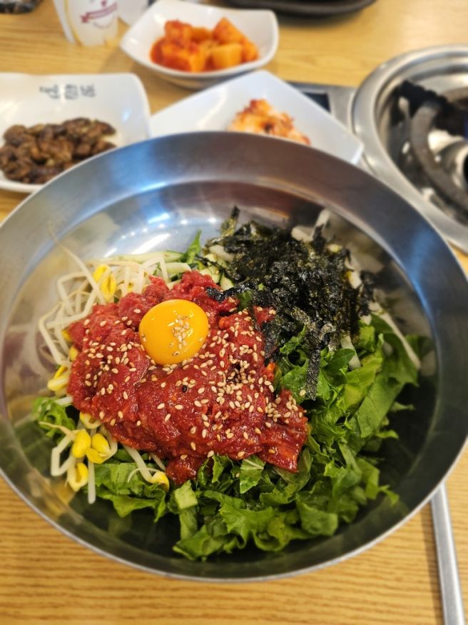 김제소고기 맛집 찾는다면 전주근교에서 유명한 대운한우암소회관 육회비빔밥 곰탕 후기