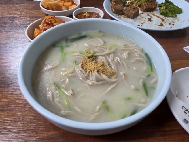 경주맛집 "단감농원할매집" 솔직후기｜우리밀손칼국수 도토리묵 꼭 먹어야 하는 경주 숨은맛집 강추🏅