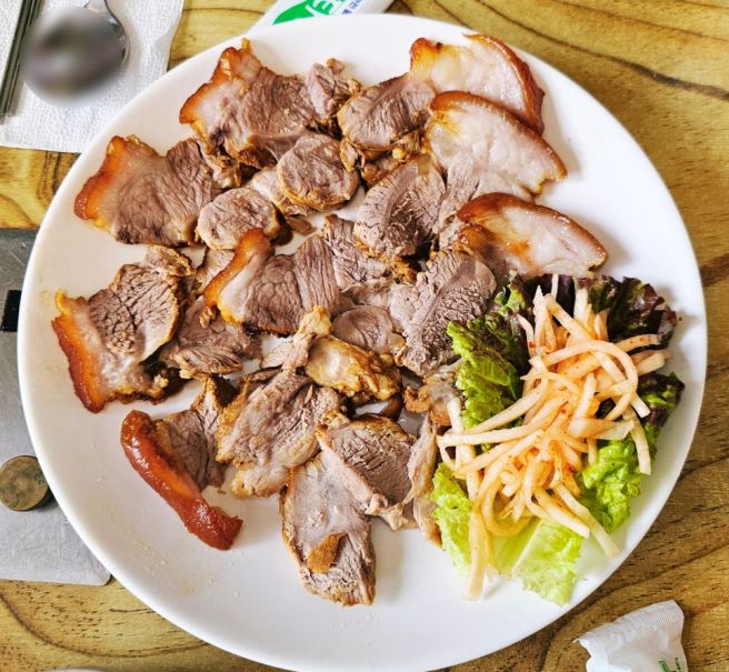 부드러운 식감 이북식 전문점 풍기 서문가든 메밀냉면