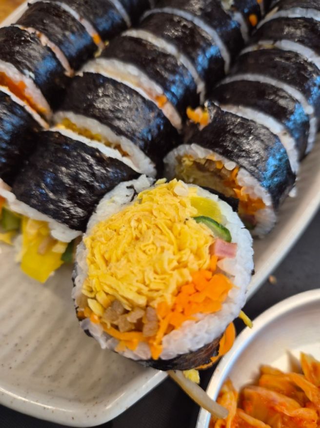 [경주 교리김밥 본점] 주차 팁부터 국수 주문 필수 조건까지 내돈내산 솔직후기