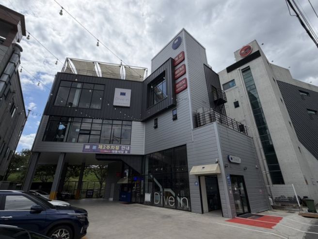 대구 달성군 대형카페 강정보가 한눈에보이는 ‘다이브인커피’ 후기