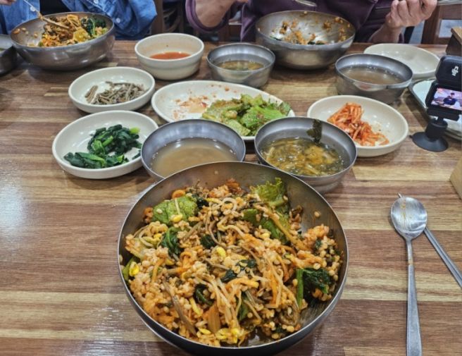 청주 육거리시장 맛집 남문로 신송보리밥집 쌀반, 보리밥 반반 추천!! 또간집 x10↑