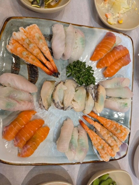 군산시 영화동 유정초밥 정갈하고 깔끔해