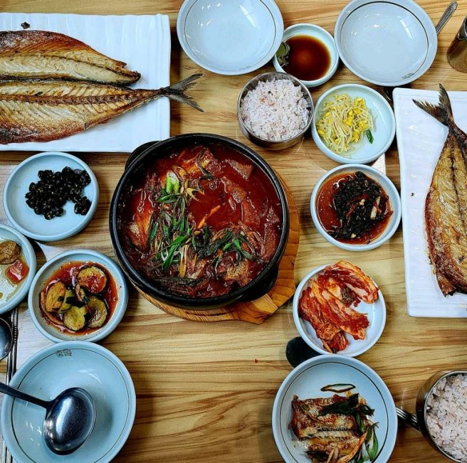 제 취향에 잘 맞았던 한 끼를 남긴 동문시장 장춘식당, 제주공항근처 맛집 기억에 남네요