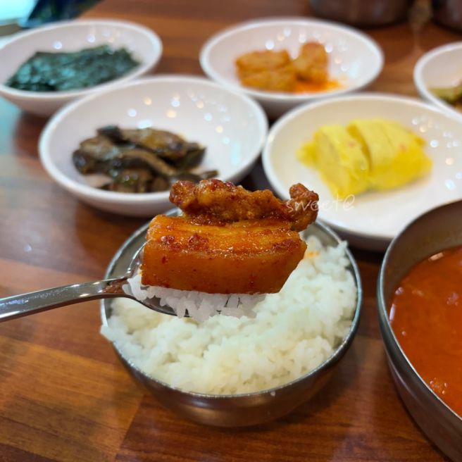 마포 공덕역 제육볶음 맛집 굴다리식당