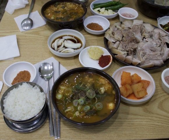 대구 중구 맛집 마산식당 고기밥 씨락국 담백함으로 승부하는 노포