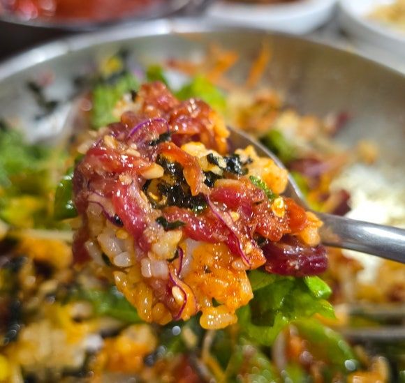 경주 천북 맛집 화산숯불, 순두부집에서 발견한 의외의 육회비빔밥 맛집 힐스카이CC