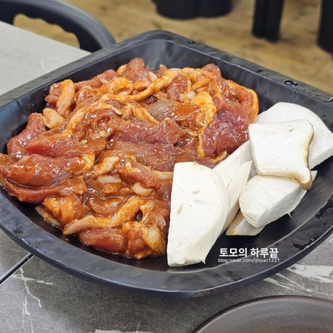 예산 맛집 : 예당호 오리주물럭 맛집 월척오리주물럭 용봉산 등산 후 방문후기