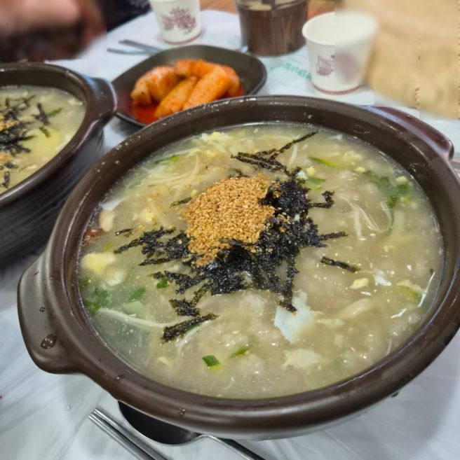 [속초 중앙시장 맛집] 감나무집 감자옹심이 찐단골 후기 (웨이팅·주차 팁)