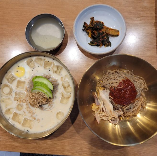 을지로 밥집 3대째 내려오는 자가제면 맛집 산골막국수 여름 메밀콩국수 후기