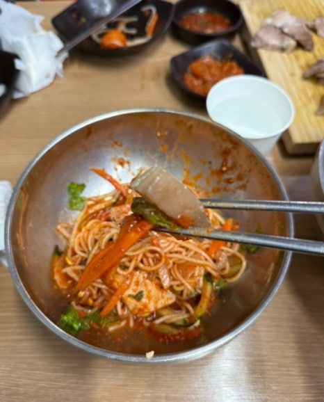 [제주맛집] 제주 동문시장 돔베고기 고기국수 맛집 동진식당🐽