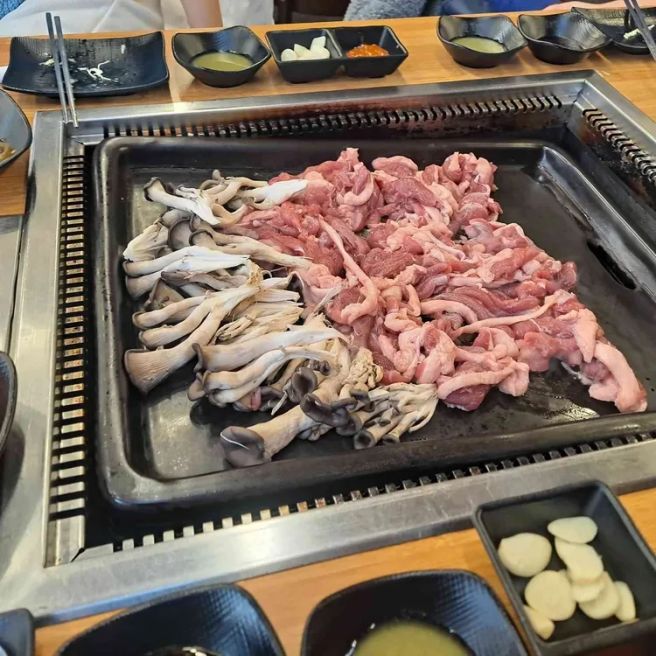 강동구 동구밖장작구이: 오리구이의 진수를 맛보다