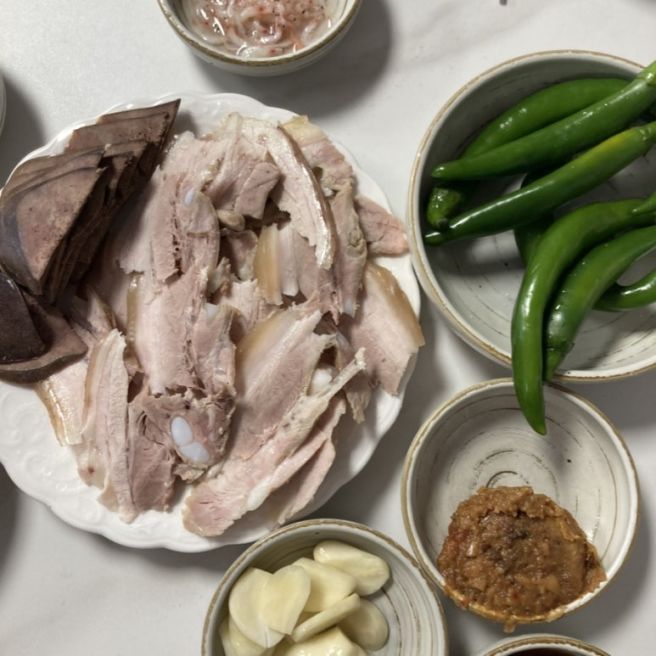 금와식당 @ 대구 중구 동산동 칼국수와 냉수육