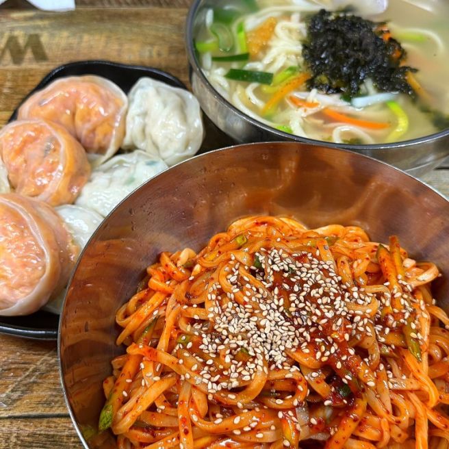 천안 중앙시장 맛집 옛김포식당 칼비빔국수 칼국수 만두 내돈내산 후기