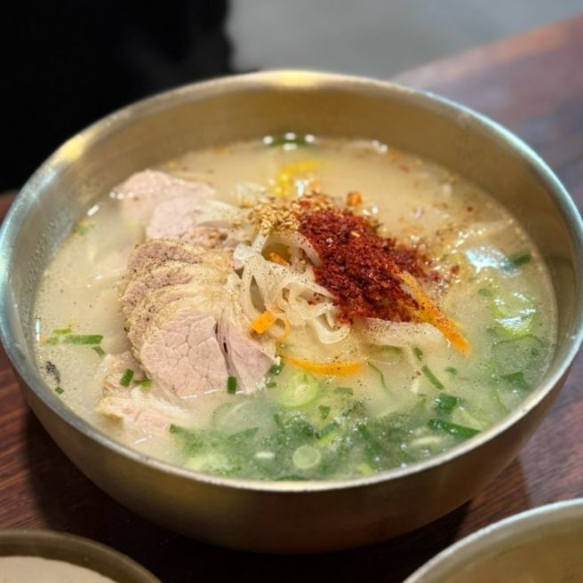 제주공항 도착 후 아침식사 추천 고기국수 맛집 동문시장 고기국수 금복식당