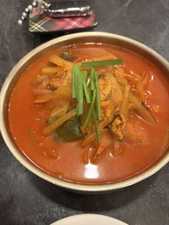 짬뽕/ 저탄수카레/ 아우프나우트 경산 카페/ 남매지 벚꽃/ 떡터아리랑떡집/ 백천동 벚꽃길/ 감성족발...