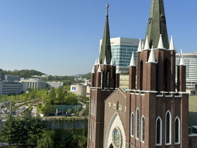 [신촌 카페] 루프탑의 계절이 왔다 신촌 카공•모임을 위한 카페 ‘독수리 다방’ 내돈내산 리뷰